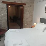 Aroma Dryos Country house